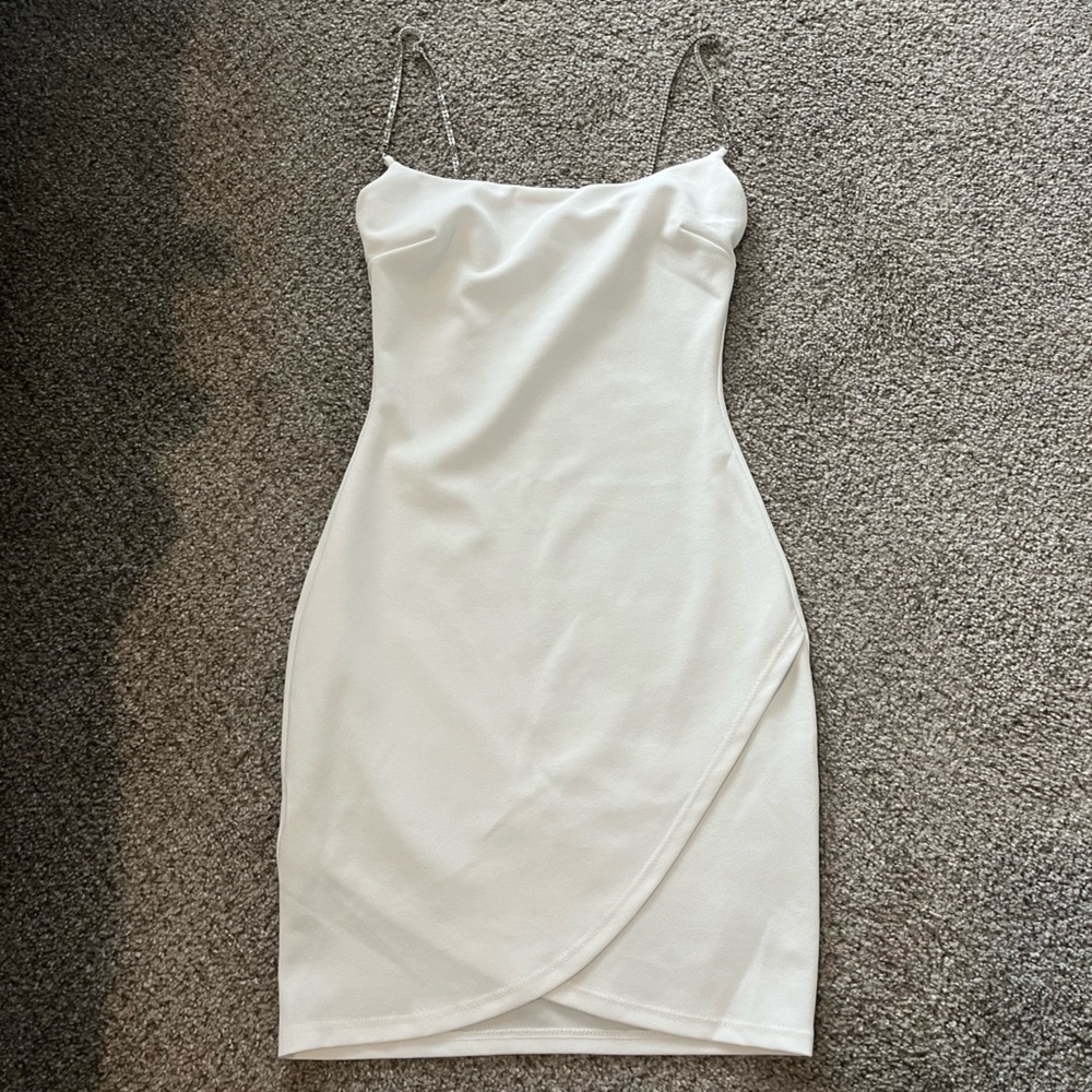 WINDSOR white dress